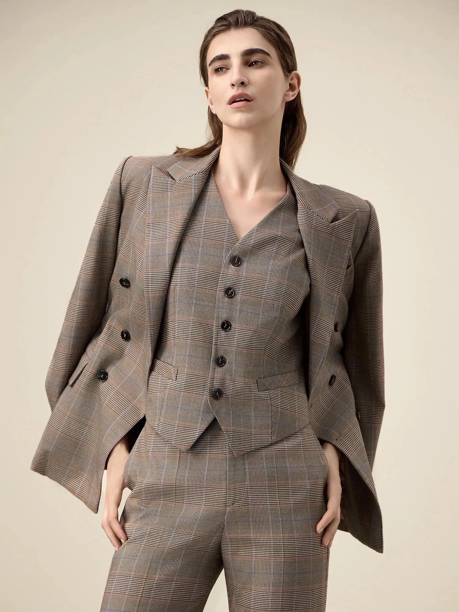 Amoretu Women's Peak Lapel Check Blazer