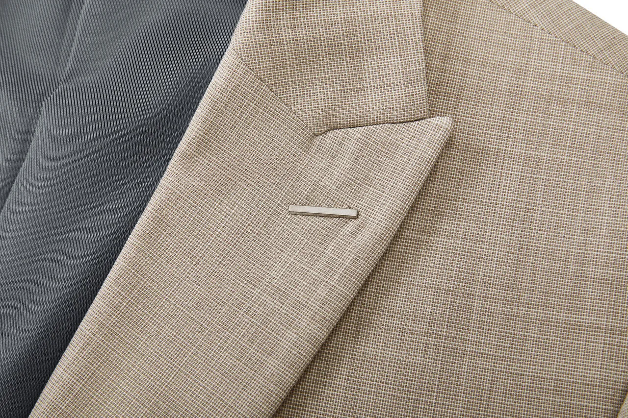 Blended Stretch Textured Suit in Regular Fit