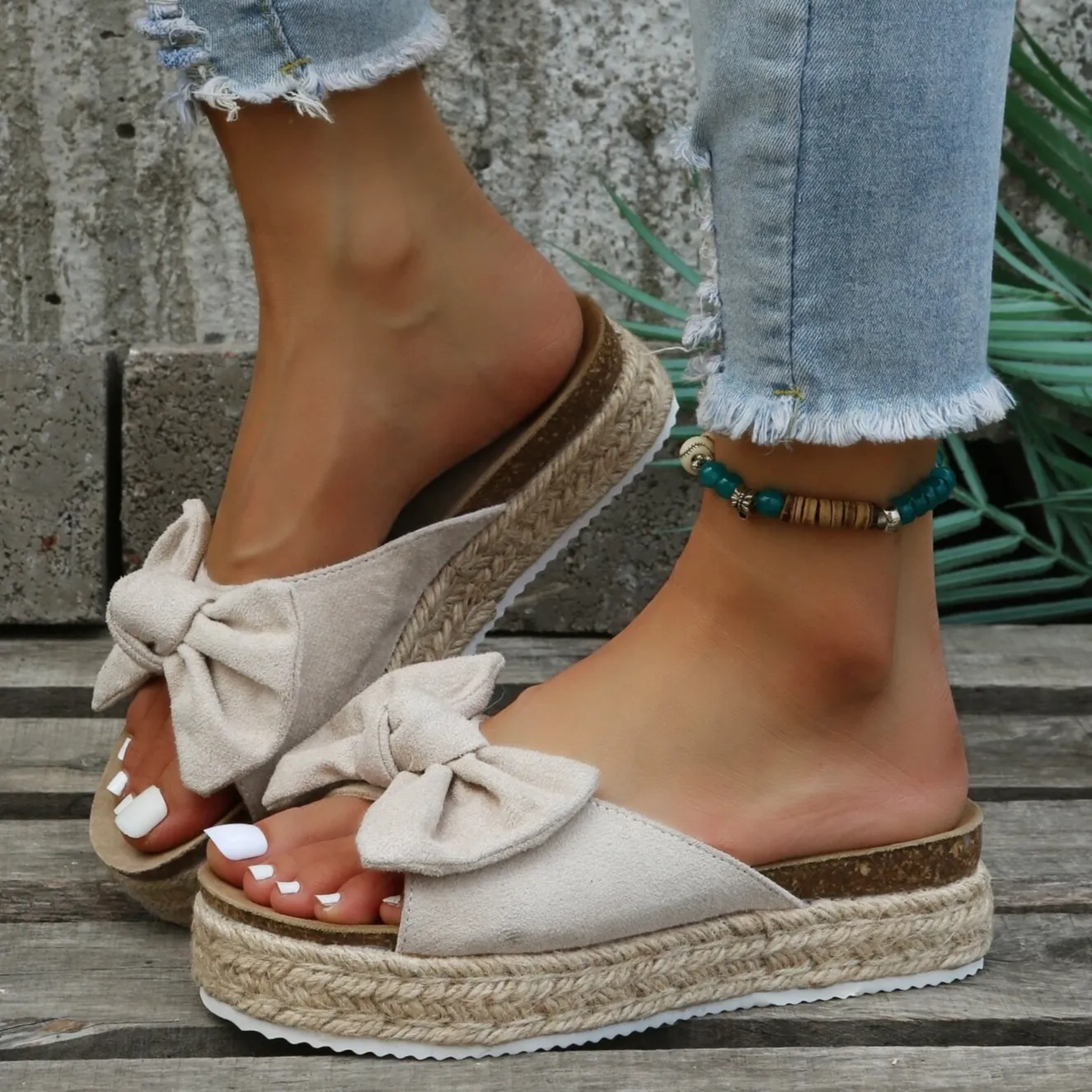 Comfortable and fashionable orthopedic Sandals
