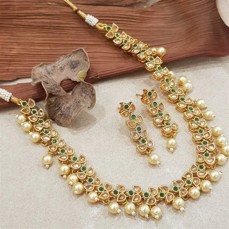 Gold Look Green Stone Round Necklace  3782-36050