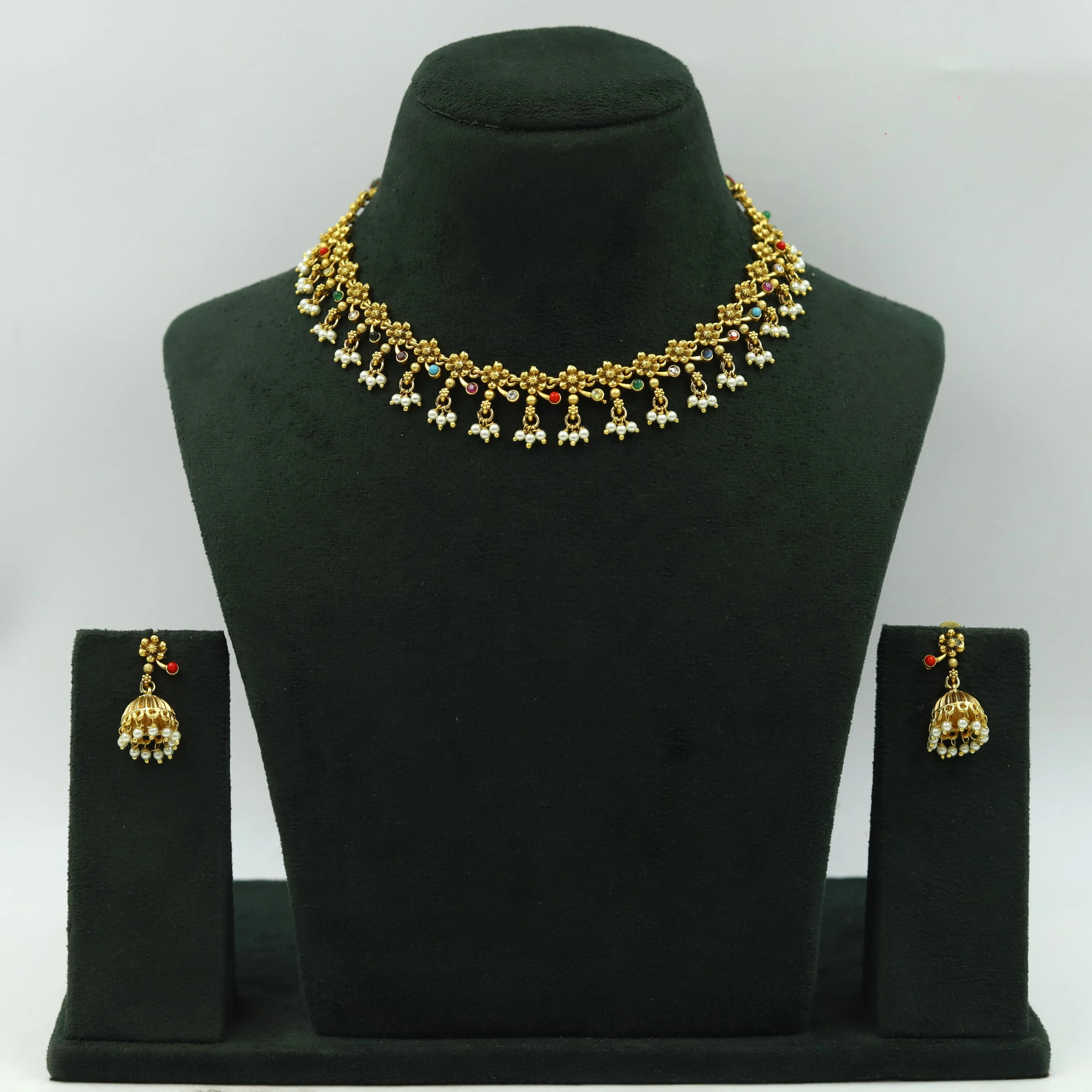 Round Neck Antique Necklace Set 6436-28