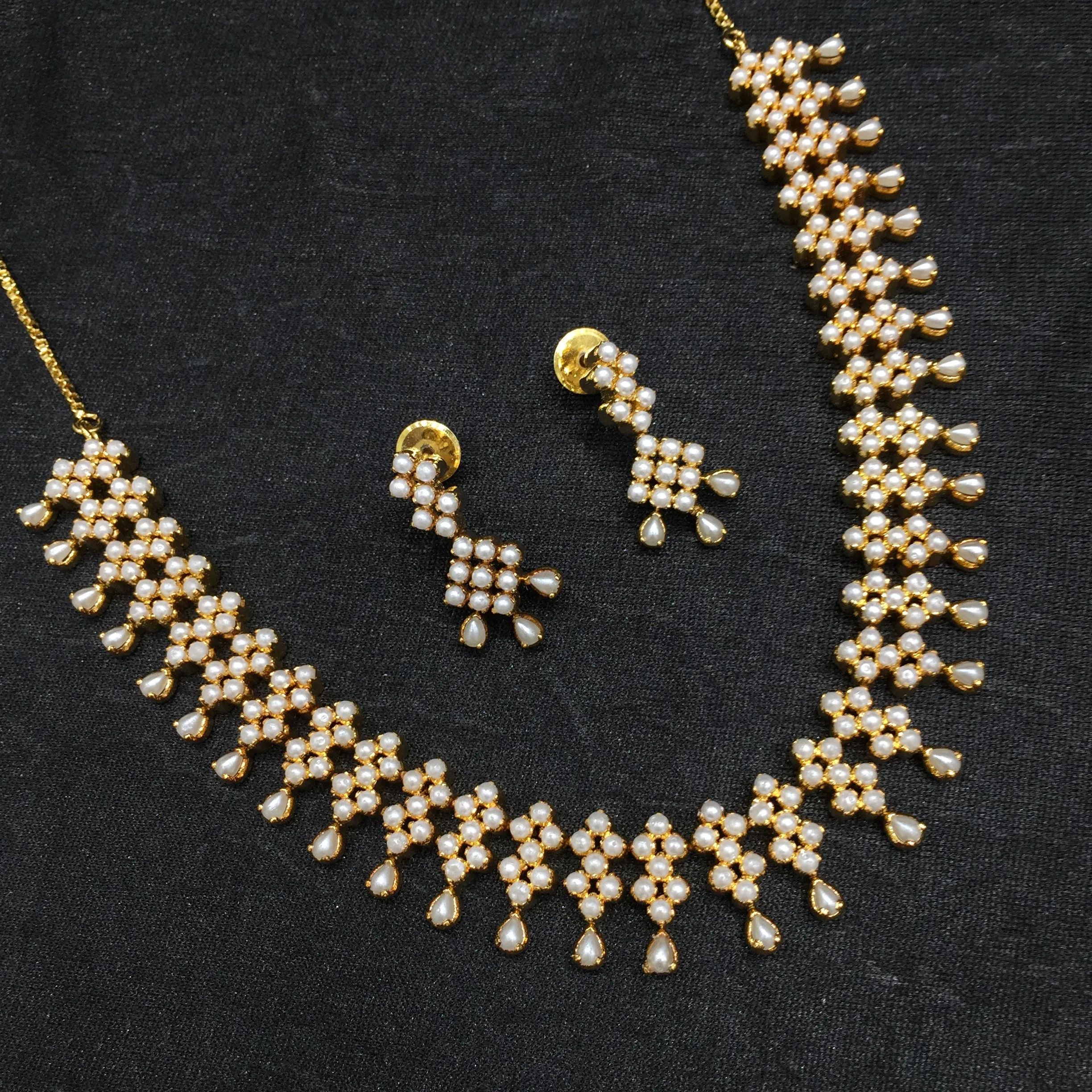 Round Neck Jadau Necklace Set 5988-65