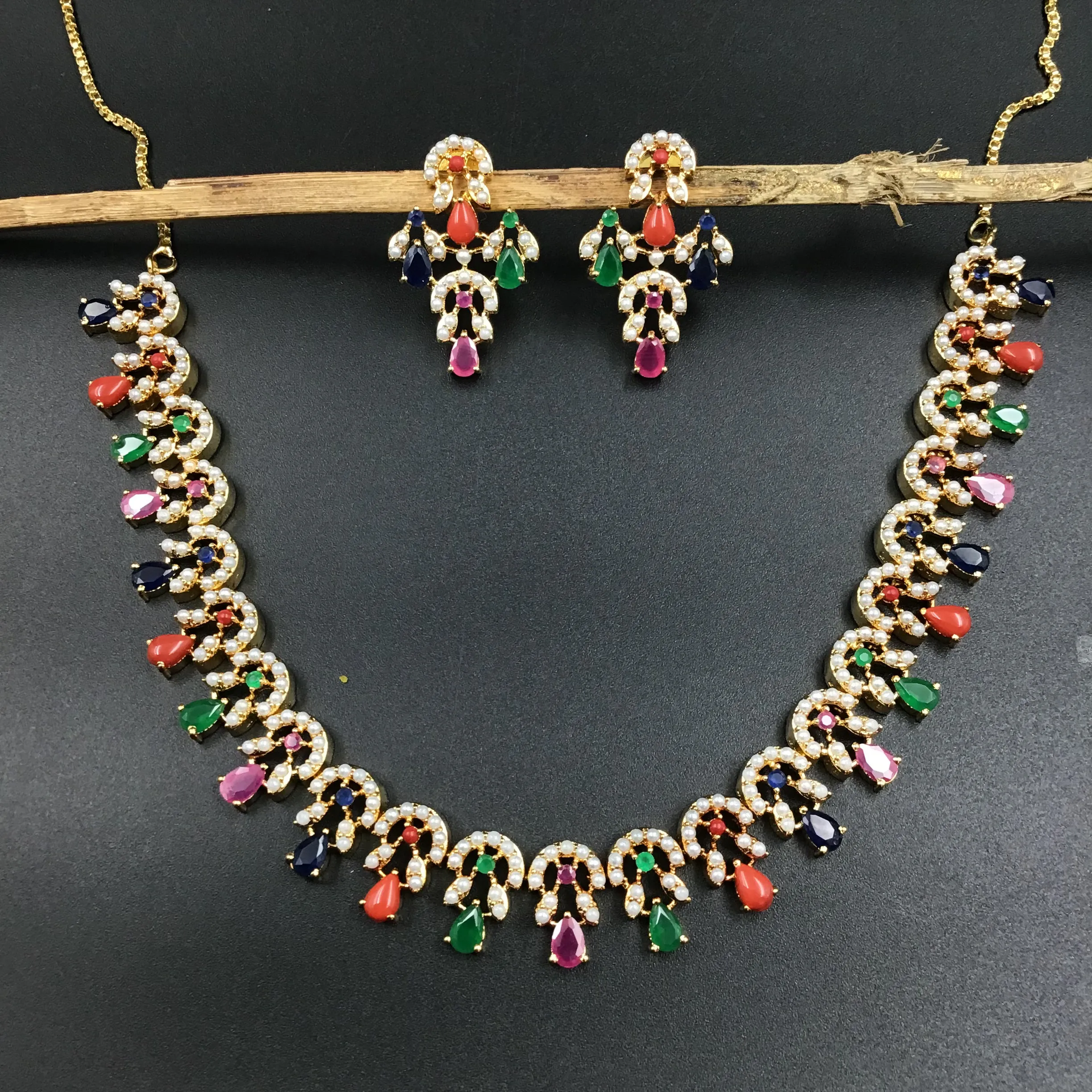 Round Neck Jadau Necklace Set 5989-65
