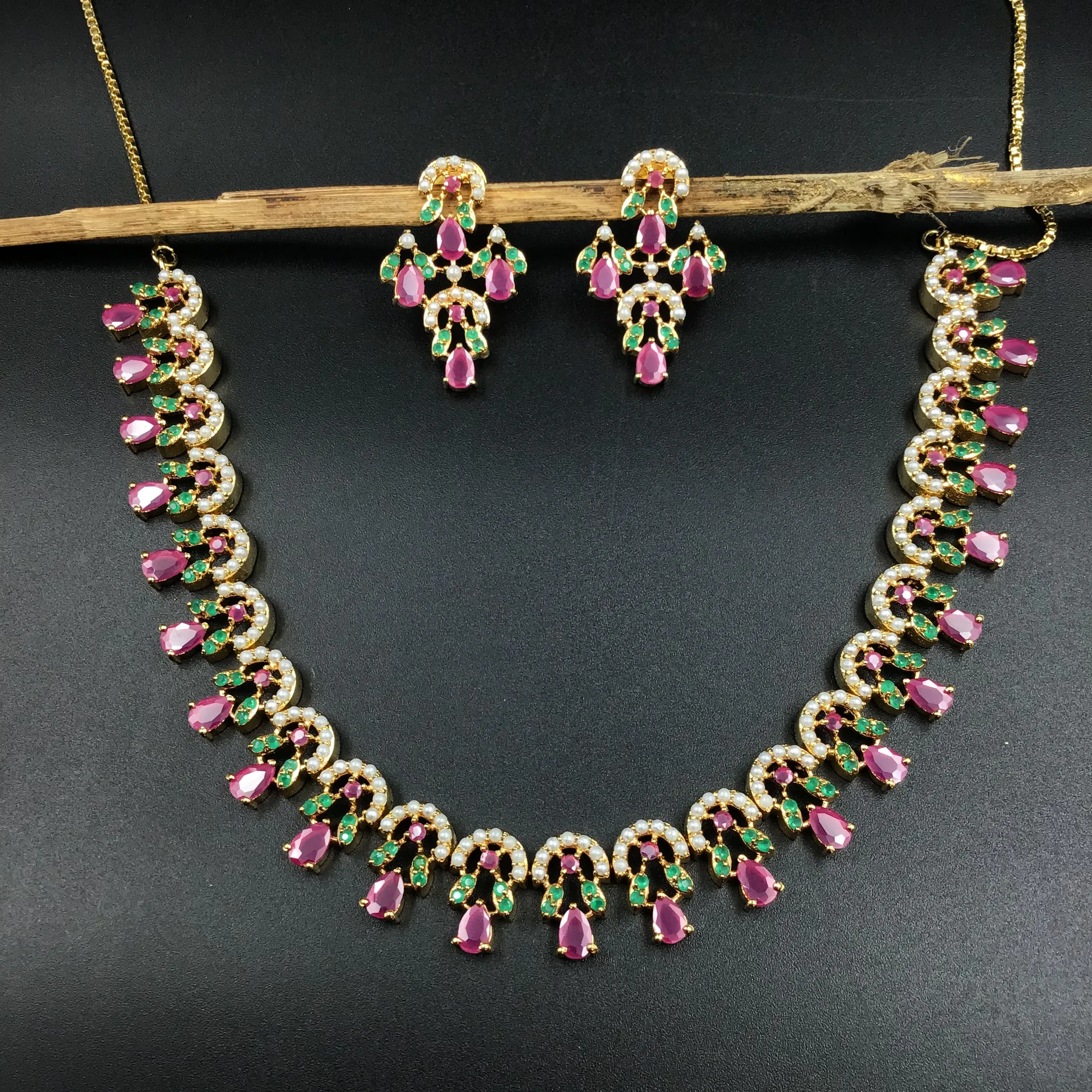 Round Neck Jadau Necklace Set 5989-65