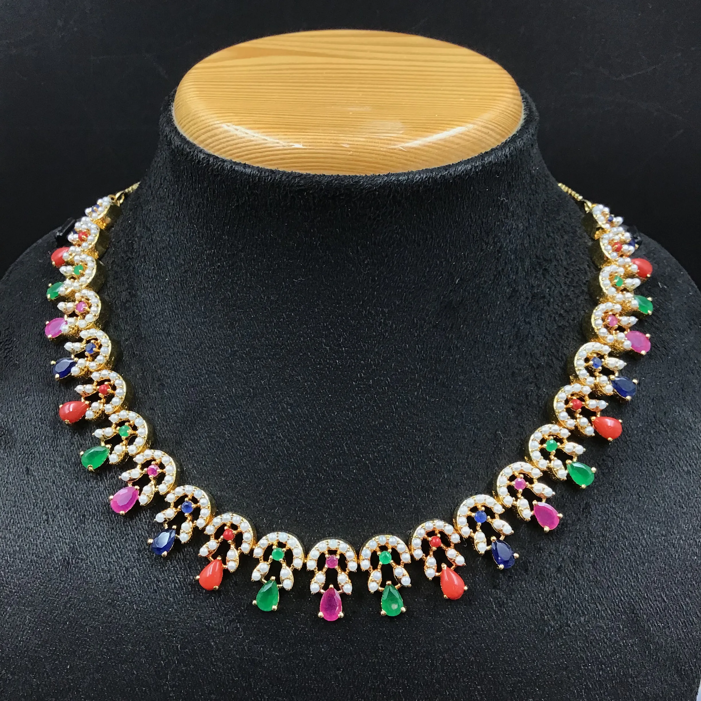 Round Neck Jadau Necklace Set 5989-65