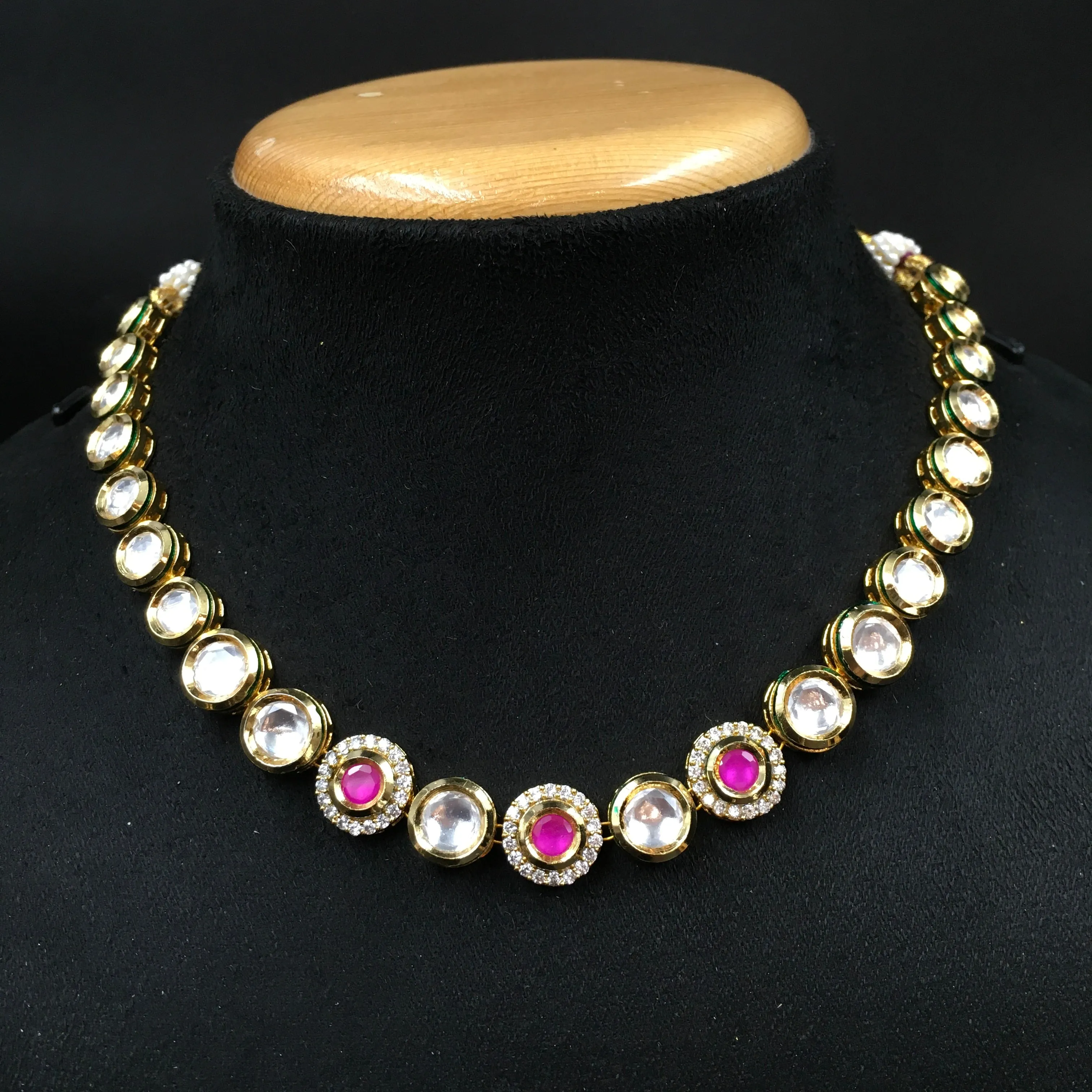 Round Neck Kundan Necklace Set 3531