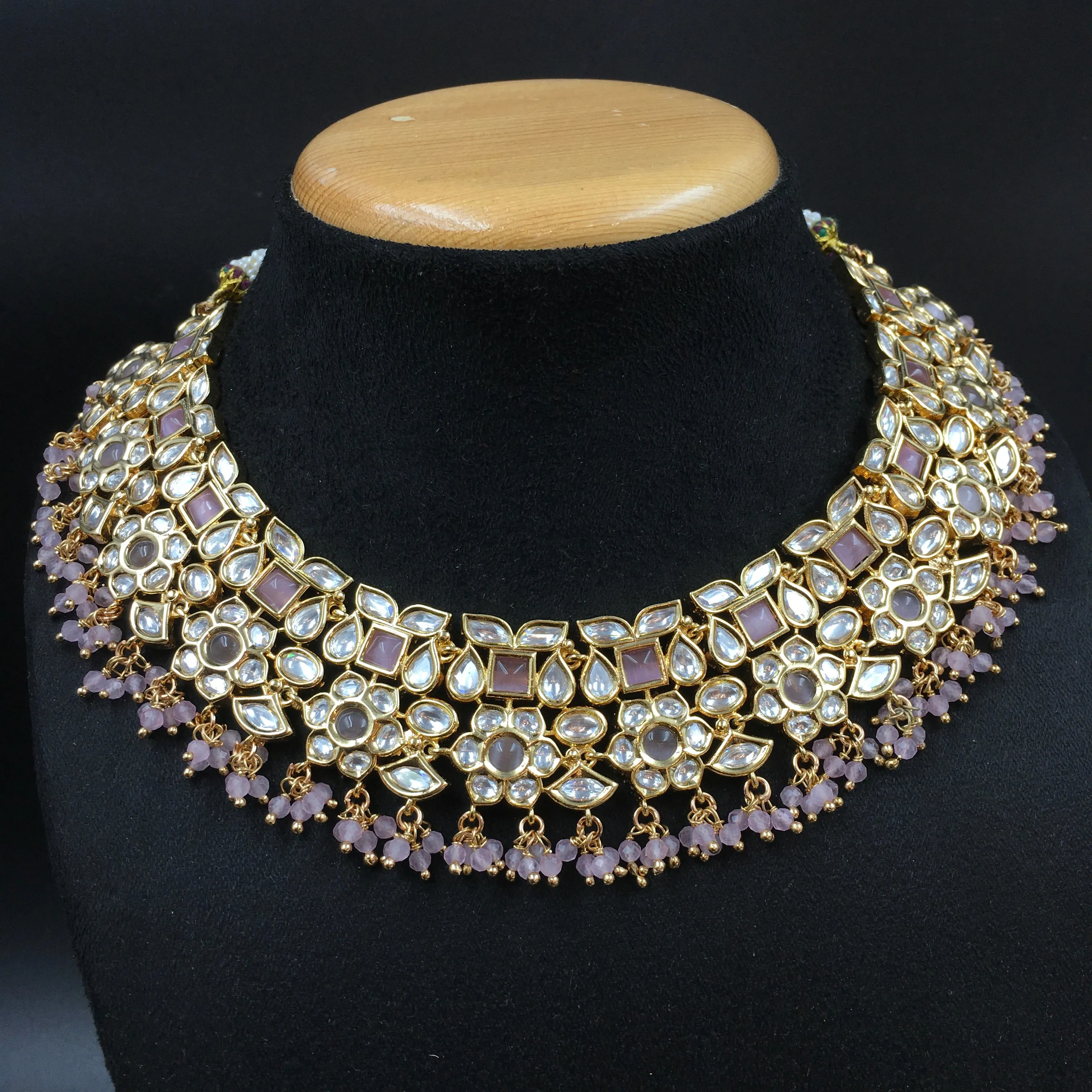 Round Neck Kundan Necklace Set 3707-28