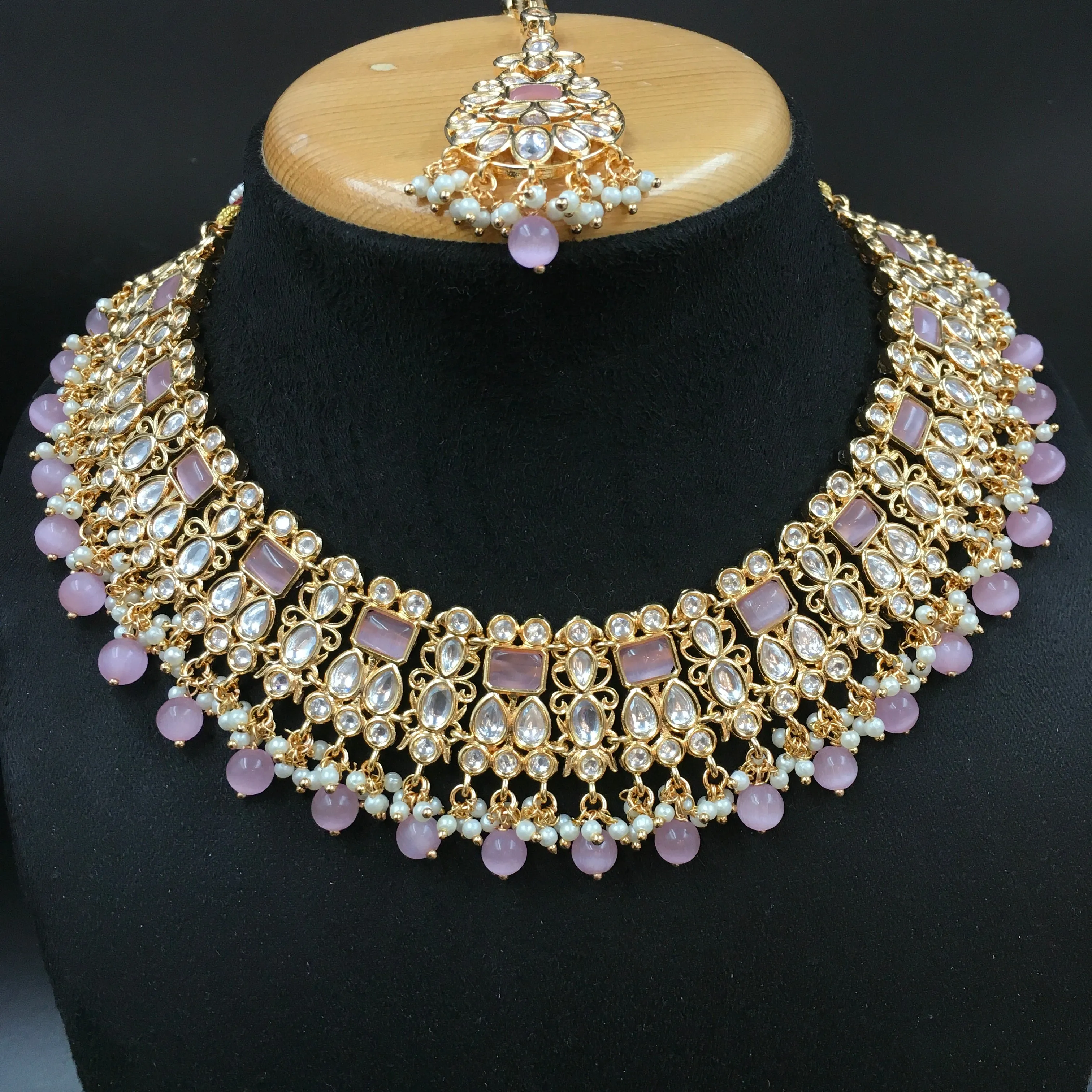 Round Neck Kundan Necklace Set 3711-28
