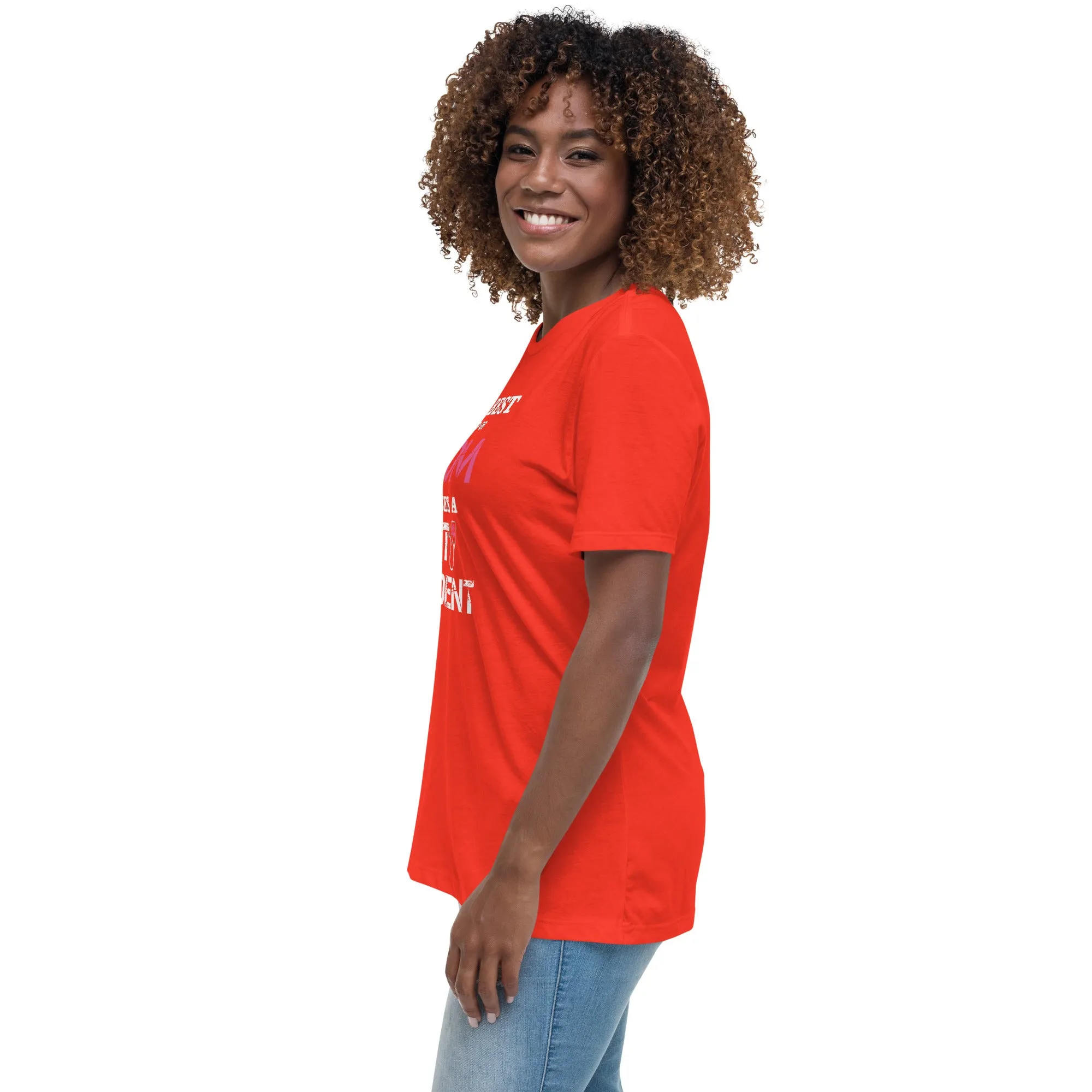 The best kind of Mom raises a Vet Student Women's Relaxed T-shirt