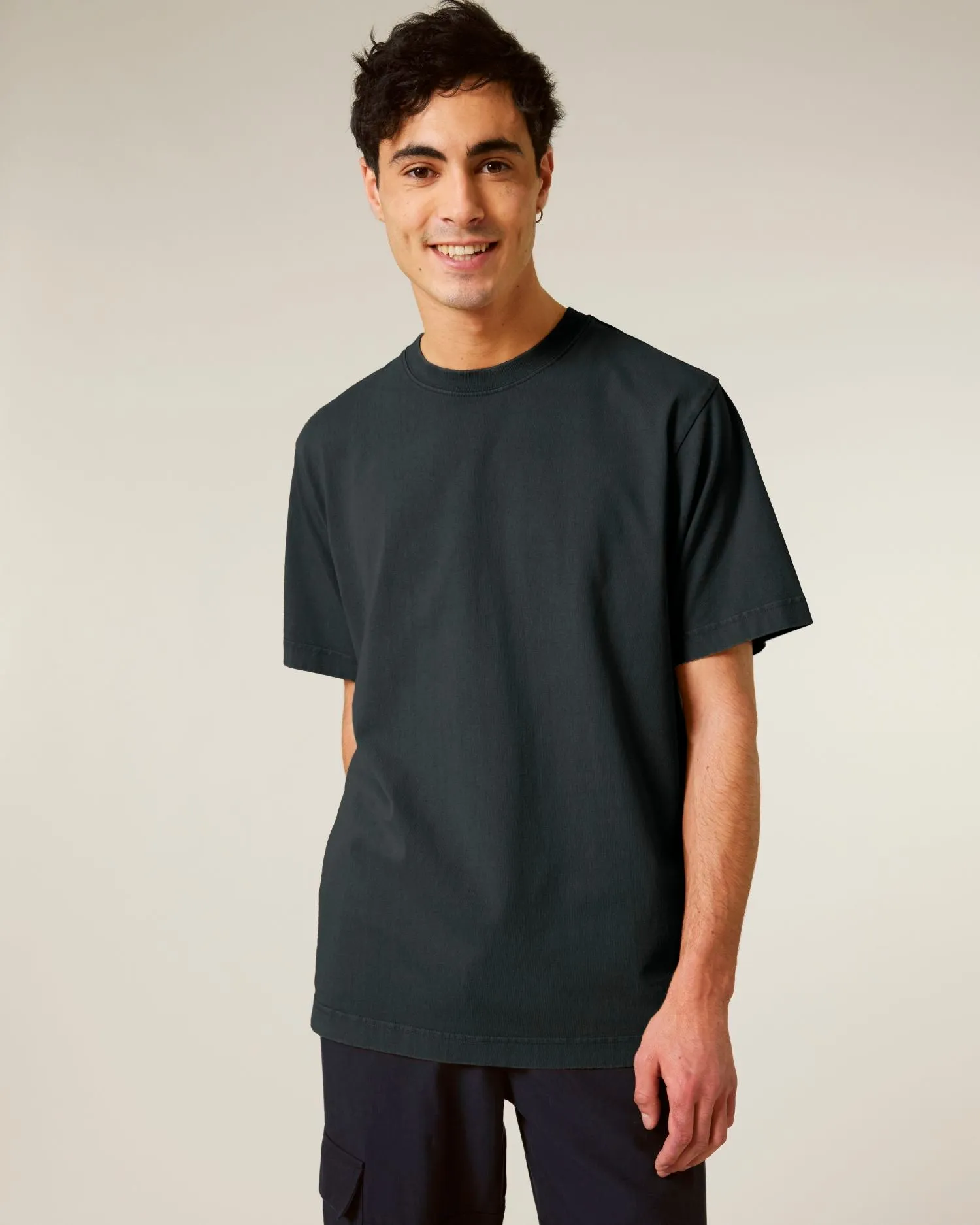 Unisex Garment-Dyed Heavyweight T-Shirt - 240 GSM | Freestyler Vintage STTU073