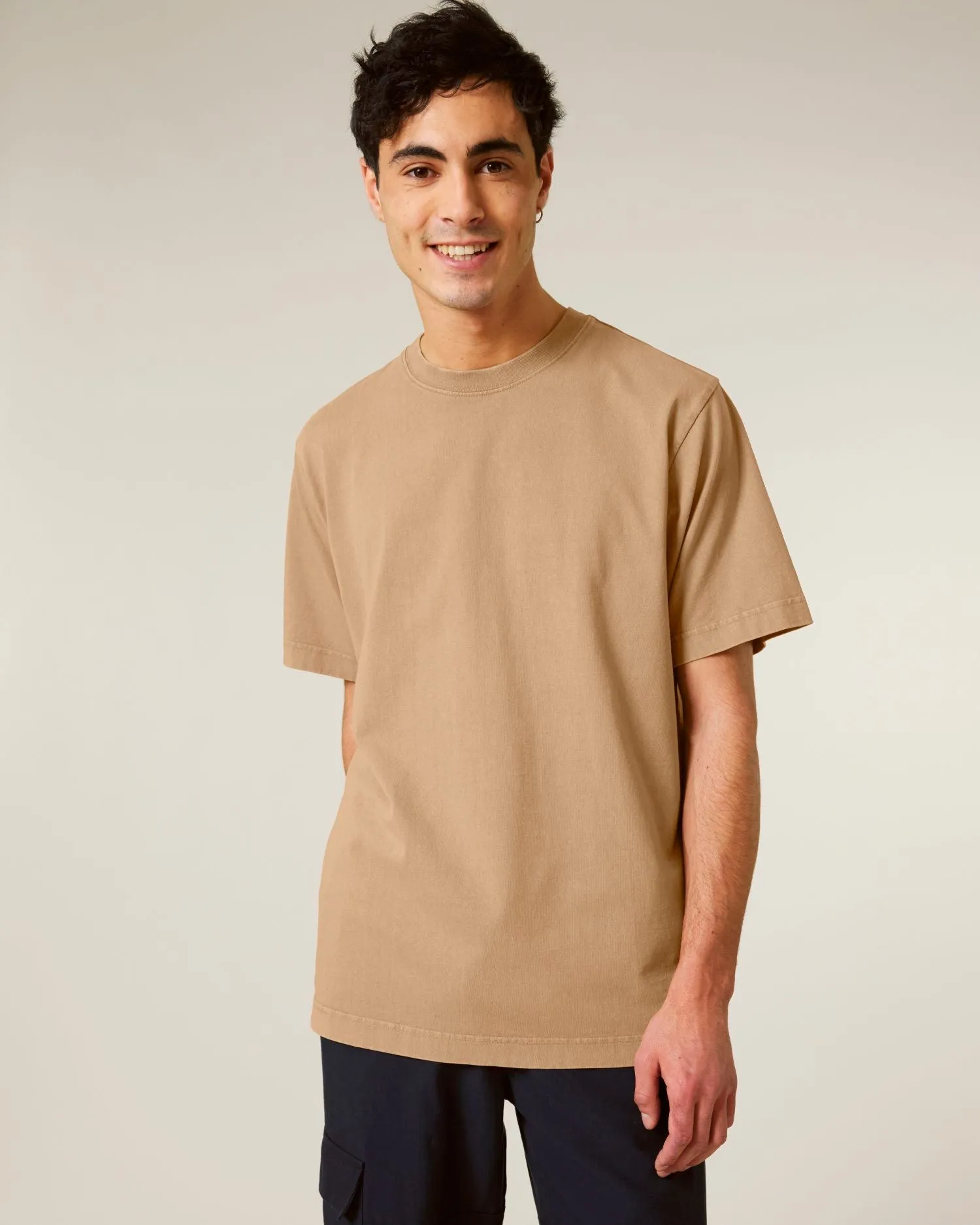 Unisex Garment-Dyed Heavyweight T-Shirt - 240 GSM | Freestyler Vintage STTU073