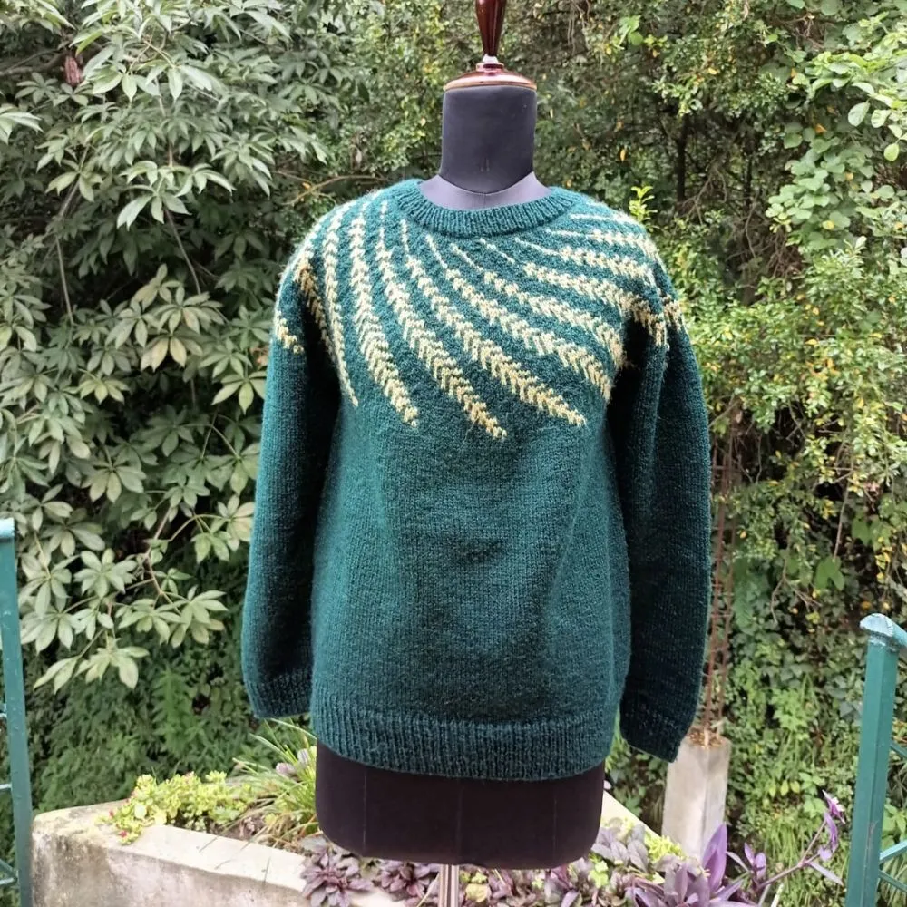 Woollen Pullover for Women | Hand Knitted |Full Sleeved | Forest Green